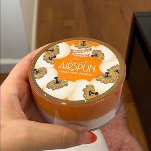 Airspun setting powder makeup